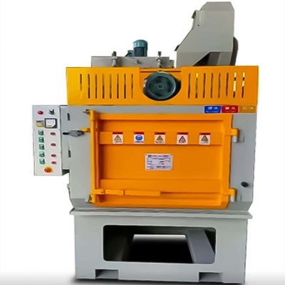 Personalização Q32 série de borracha Crawler Tipo Shot Blasting Machine para remoção de poeira